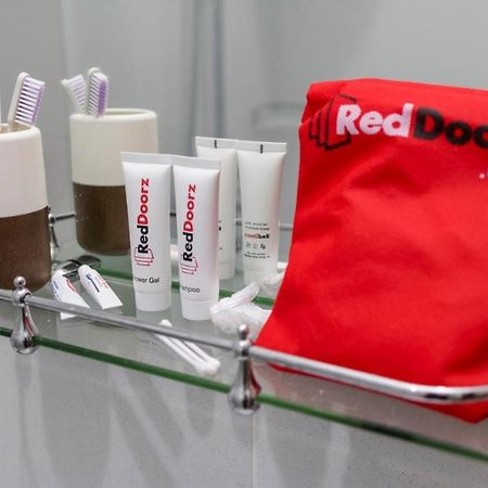 Reddoorz Plus @ Bitung City Center Εξωτερικό φωτογραφία